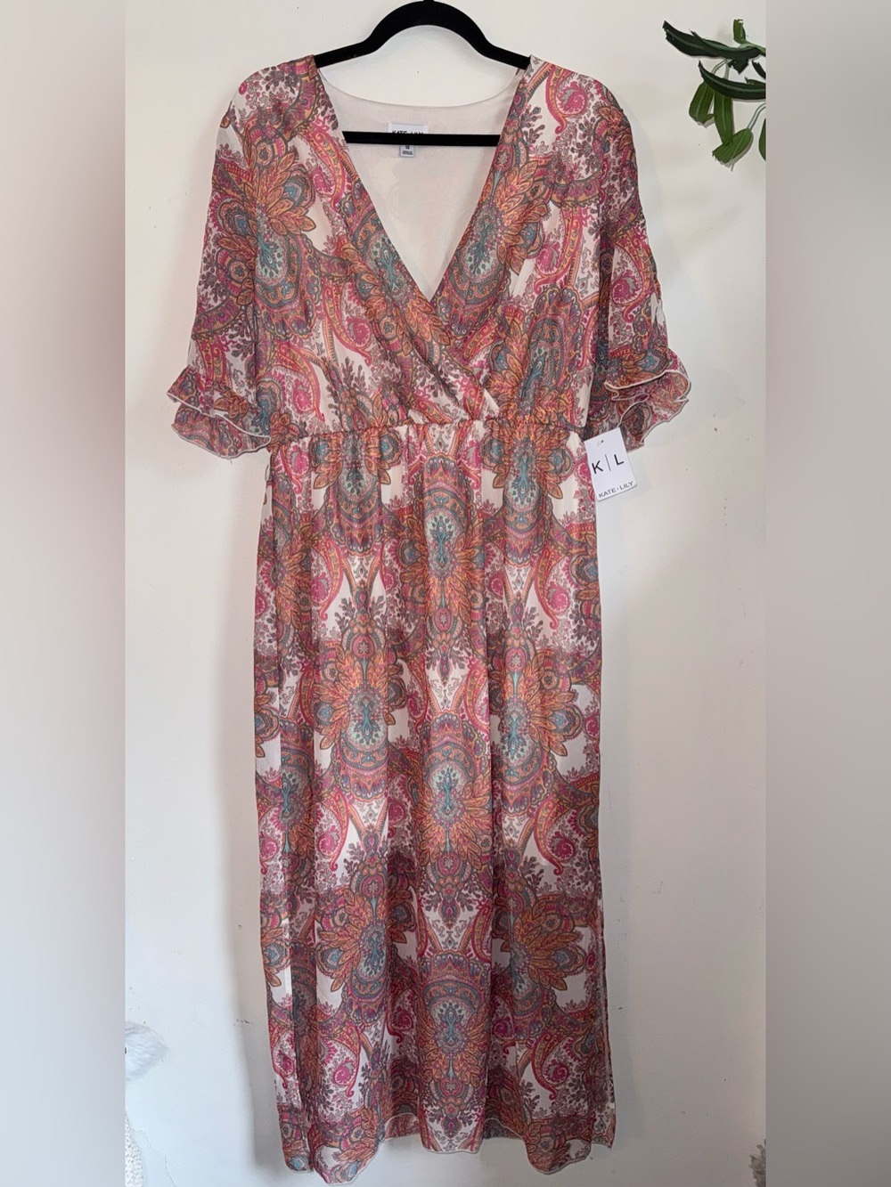 NWT Kate & Lily Pink Paisley V‑Neck Maxi Dress Size 14